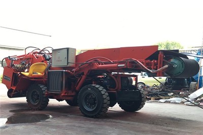 岑溪后導(dǎo)向扒渣機公司【名舜機械】