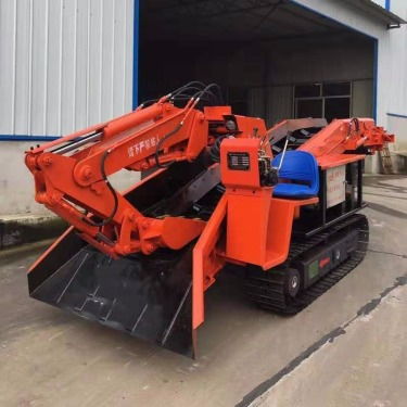 停產(chǎn)的扒渣機(jī)